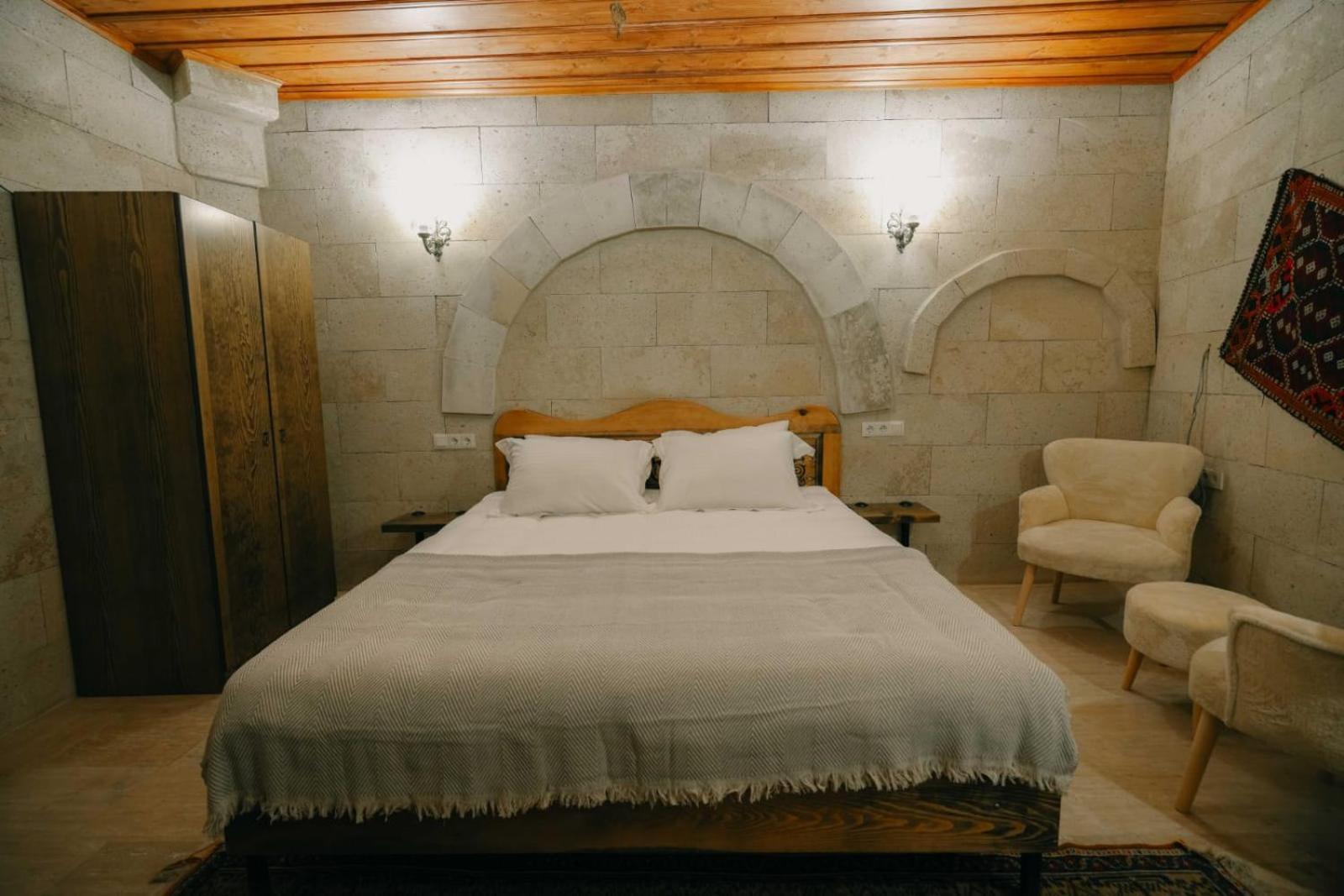 Asma Cave House