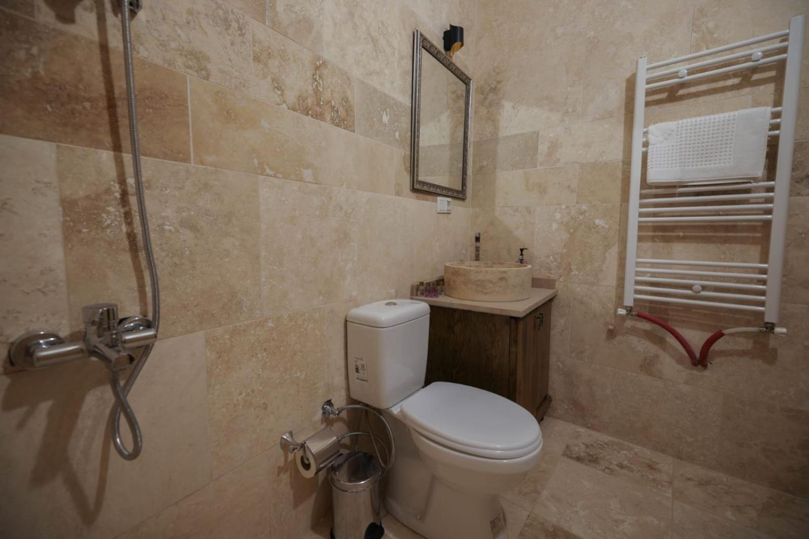 Homestay Asma Cave House